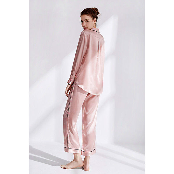 Breathable Womens Silky Pajamas ชุดนอนสุภาพสตรีชุดนอนผ้าไหม 70cm Length
